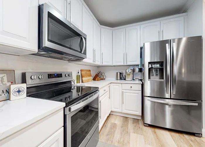 Sunset Island - 37 Fountain Dr W #3b Ocean City